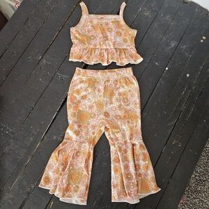 Retro Floral Ruffle Crop Top and Bell Bottom Pants Set NWOT Size 100 3 4T Girls
